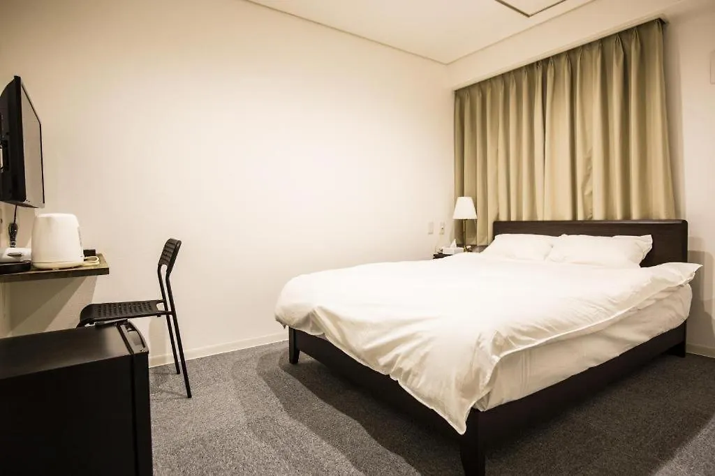 Rozy Hotel Namba Osaka 3*,  Japón