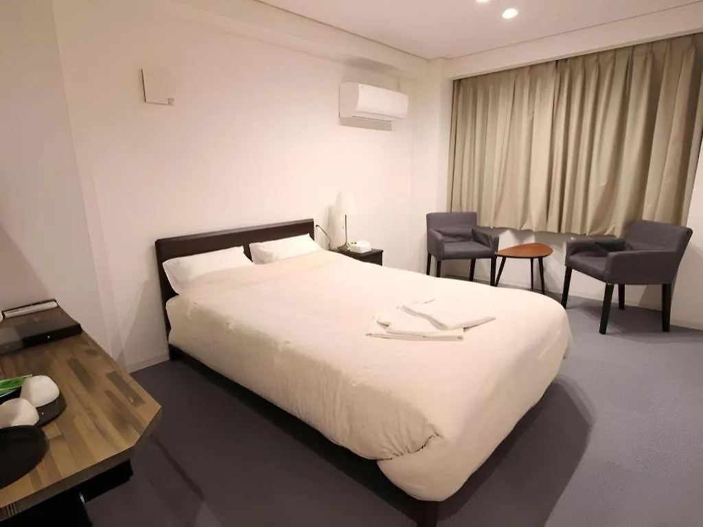 ***  Rozy Hotel Namba Osaka Japón
