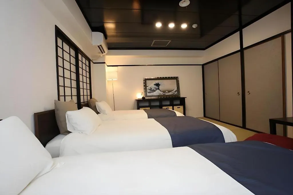 ***  Rozy Hotel Namba Osaka Japón